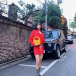 Minnie Instagram – Wandering💛❤️ 
#AD #MiuMiu #MiuWander
