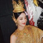 Minnie Instagram – สุขสันต์วันสงกรานต์.สวัสดีปีใหม่ไทย๒๕๖๗ค่ะ🙏🏻
มินนี่รู้สึกดีใจและเป็นเกียรติมากๆที่ได้รับเลือกเป็นนางสงกรานต์ มโหธรเทวีในปีนี้ค่ะ ขอบคุณ @iconsiam ที่ให้โอกาสดีๆแบบนี้กับหนูนะคะ เป็นประสบการณ์ที่จะไม่มีวันลืมเลยค่ะ 😊🇹🇭✨

#ICONSIAMSongkran #สงกรานต์ที่ไอคอนสยาม #ICONSIAM  #THAICONICSongkranCelebration  #ICONSIAMxMINNIE