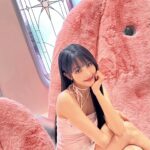 Minnie Instagram - Falling in love with this beautiful place! 🎀3CE Pink Space Hotel🎀 많이 놀러 오세용~