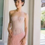 Minnie Mills Instagram – Always an honor @goldhouseco <3 thanks for a golden night ✨

Big big thanks to my wonderful team:

Styling: @sarahslutsky asst. @carlee___ @miacstella 
Makeup: @danielcoronadobeauty 
Haircut: @danawillcutyou 

Photos: @cxchoi