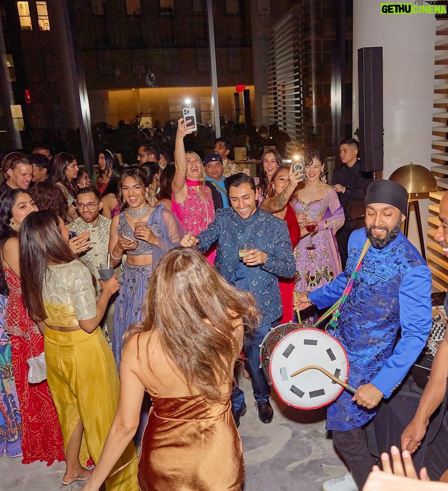 Minnie Mills Instagram - Last week I had the honor of hosting Diwali again with my beautiful friends @diti22 and @shilpay 🪔✨ Truly a special night and a much needed reminder of the light, goodness, and wisdom that exists within a world that can be so dark. Big thank you to @lexususa for helping make this night happen #sponsored