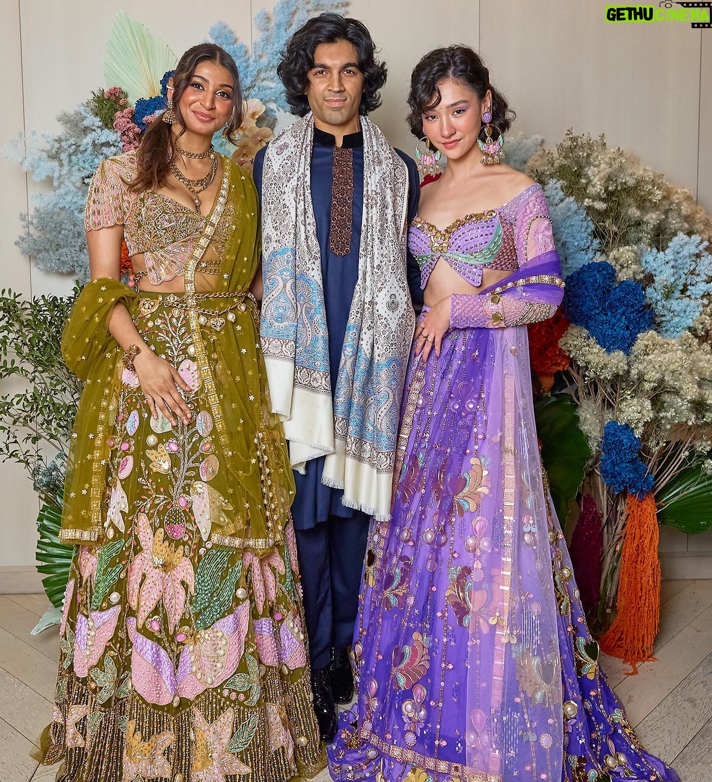 Minnie Mills Instagram - Last week I had the honor of hosting Diwali again with my beautiful friends @diti22 and @shilpay 🪔✨ Truly a special night and a much needed reminder of the light, goodness, and wisdom that exists within a world that can be so dark. Big thank you to @lexususa for helping make this night happen #sponsored