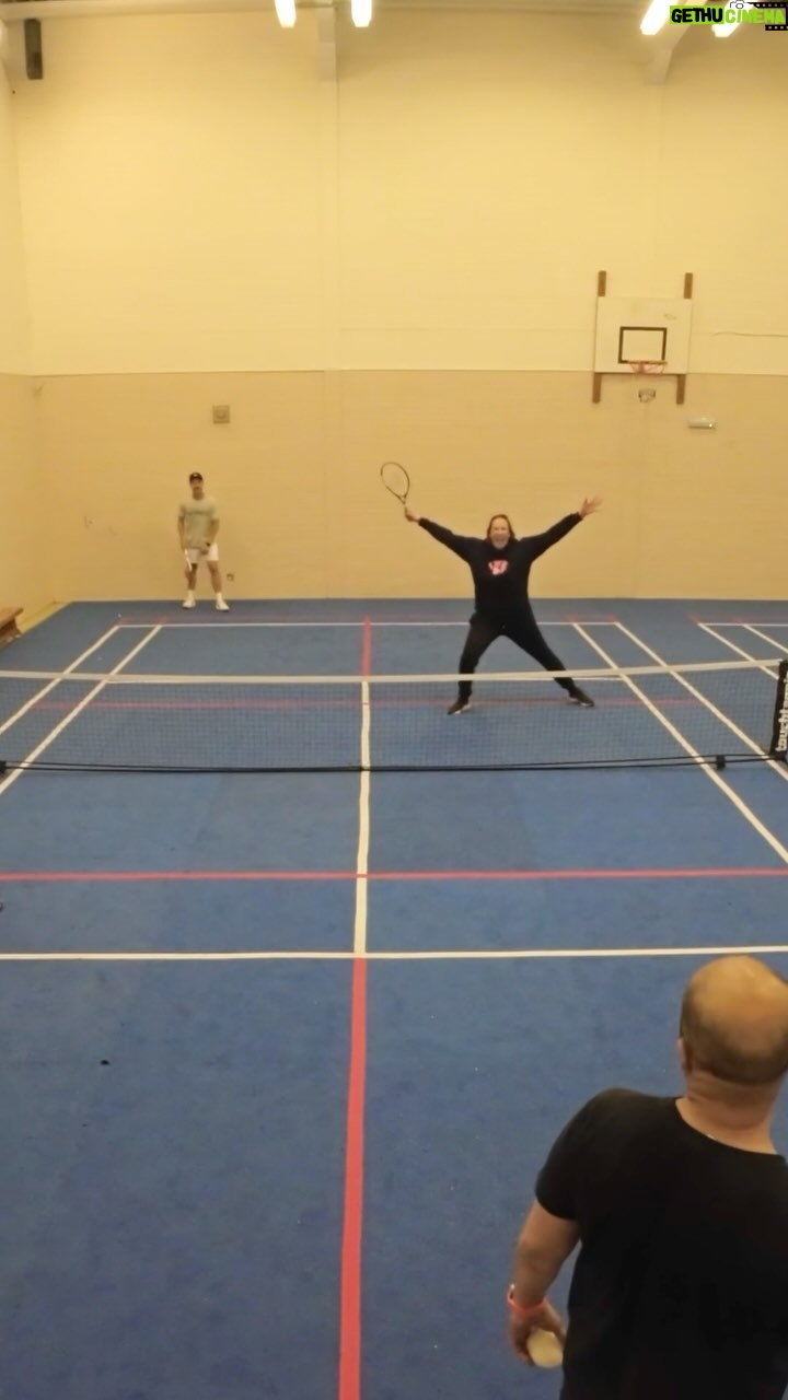 Miranda Hart Instagram - The ultimate doubles pairing πͺπΎπ€ͺ But, was the first point legal?? π€ Had such a great night on Friday at the first pop up @touchtennis event! Here are a few clips from a fun post-tournament doubles where I teamed up with @realmirandahart to take on Alfie and @rashidahmad69 (you all know who wonπ) #touchtennis #tennis #fun #tenniscoach #tennisplayer #thetennismentor #miranda #mirandahart #suchfun