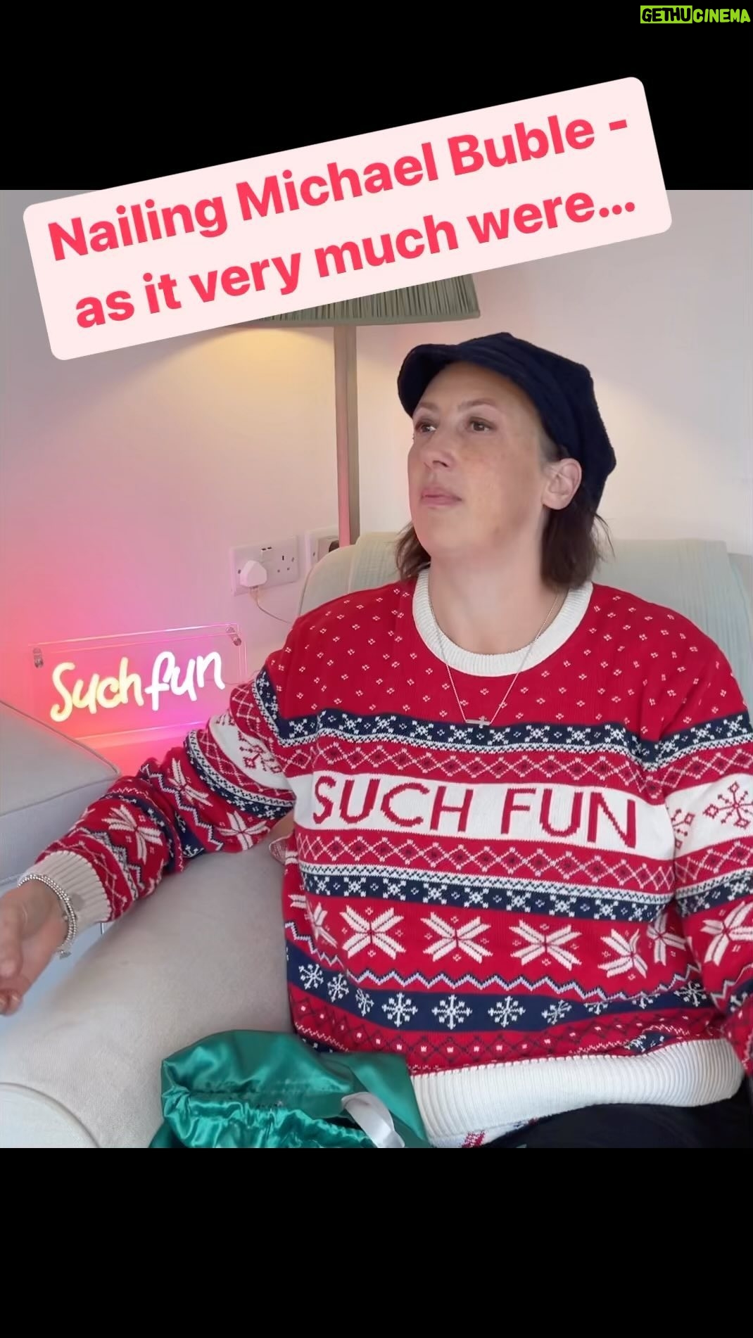 Miranda Hart - 22.2K Likes - Roll up roll up for your Such Fun jumpers @themirandashop
Www.themirandashop.com