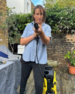 Miranda Hart Instagram - Having a marvellous time with my @karcher_uk ! I don’t usually do gifted ads but when someone asks if you want a jet washer and you know it works and means you can pose James Bond style then yes please #giftedad #karcher