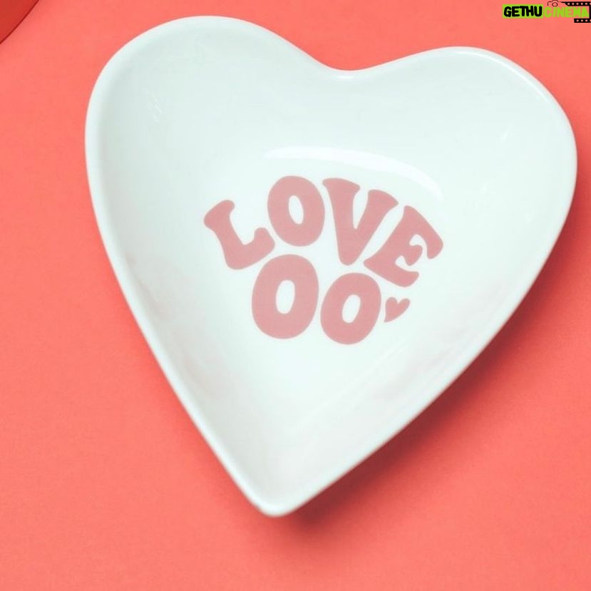 Miranda Hart Instagram - NEWS!! Lots of new - and exclusive - lovely goodies @themirandashop As they are exclusive, before they run out I have bagged five Love Oo bowls for Xmas presents! Cheeky. We support two charities that help people with challenges such as chronic illness or anxiety find meaningful work. @resurgospearprogramme @astriidcharity @resurgotrust