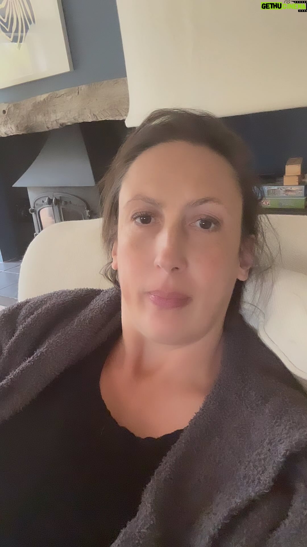Miranda Hart - 16.3K Likes - Just asking you to check me out! @cameo @themirandashop So that I can raise money for @astriidcharity that supports people living with chronic illness get back to work and @resurgospearprogramme which helps young people with challenges to find meaningful work. Both change lives. πππ Ps. I am so old I didnβt mean to do some heart filter and didnβt know how to undo it !!