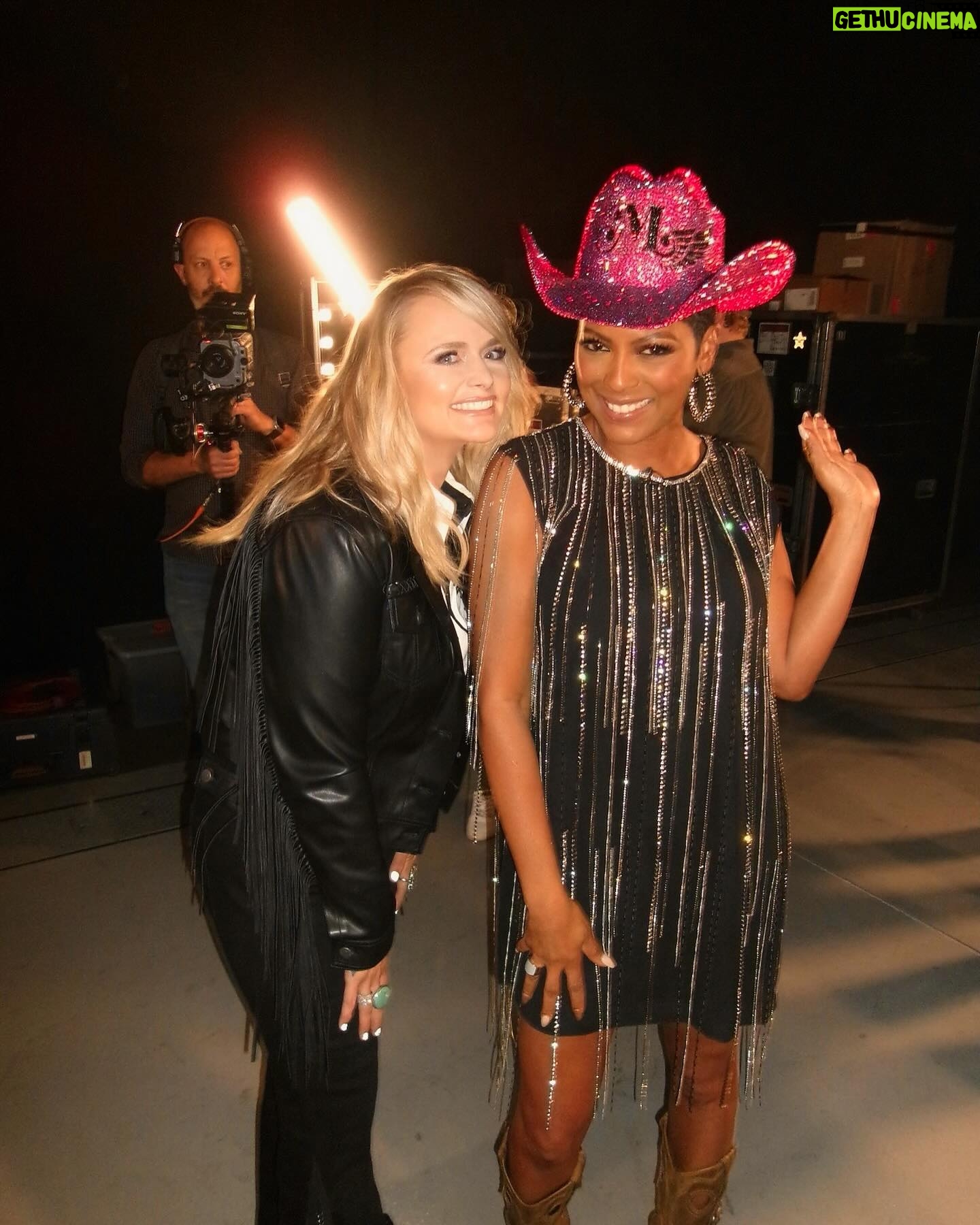 Miranda Lambert Instagram - @tamronhall hung out with us in Vegas for a day to give y’all an in-depth behind the scenes look at Velvet Rodeo! Tune in to @tamronhallshow tomorrow to watch. Las Vegas, Nevada