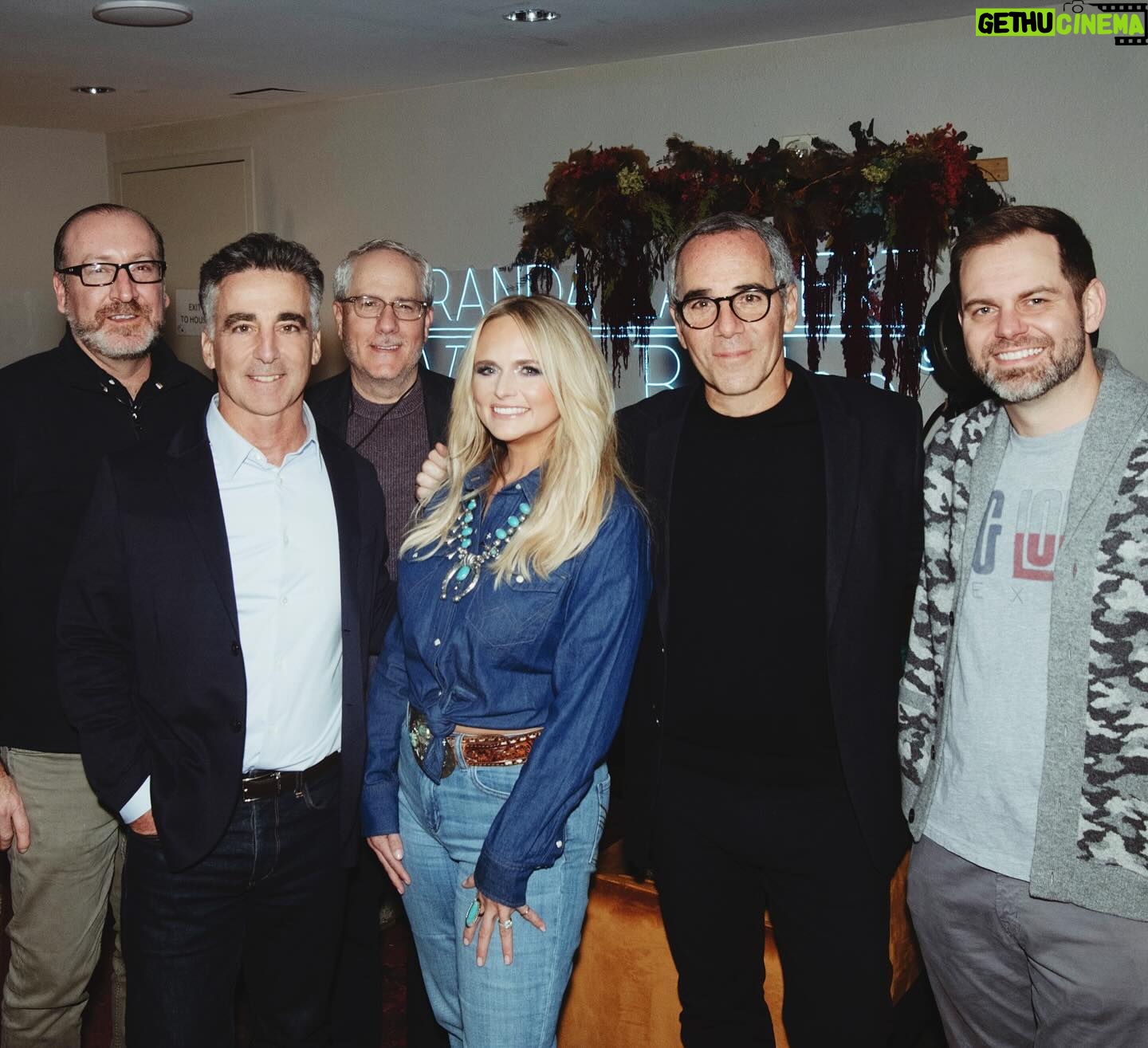 Miranda Lambert Instagram - I’m thrilled to let y’all know that I signed a record deal with @republicrecords in partnership with @bigloud. From my beginning conversations with Monte Lipman, I could tell they appreciate music, they appreciate art, and they’d give me the freedom to create and stay true to myself. Both the teams at Republic & Big Loud are bringing such energy. Having a new home has given me a hunger I didn’t realize I still had inside me. Fired up to enter this next chapter. 🔥 📸 @juliadrummond
