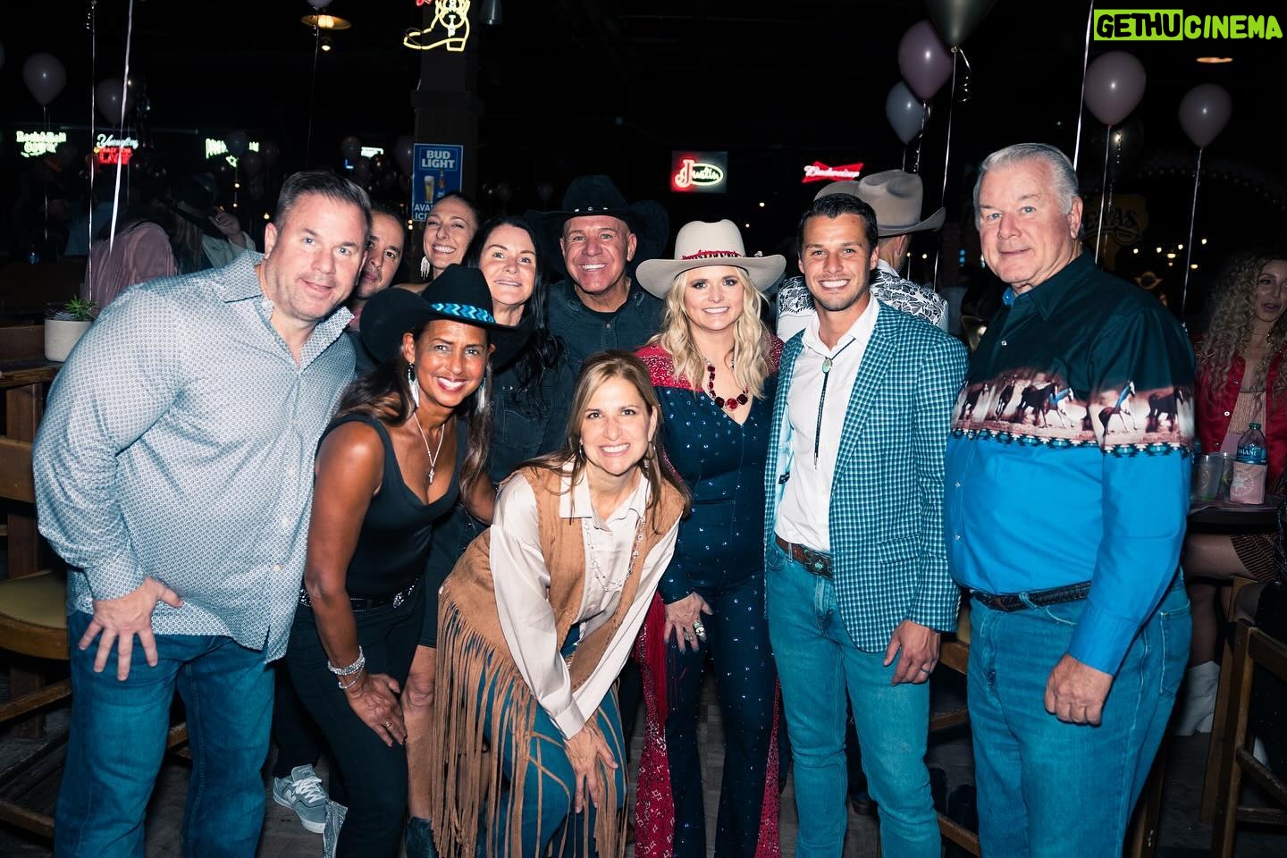 Miranda Lambert Instagram - Bday part 4🤠❤️🤠❤️🤠 Ok Ok I’ll put rest on my stories. 😘 Thanks for visiting, now back to our regular programming