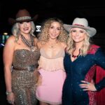 Miranda Lambert Instagram - Bday part 4🤠❤️🤠❤️🤠 Ok Ok I’ll put rest on my stories. 😘 Thanks for visiting, now back to our regular programming