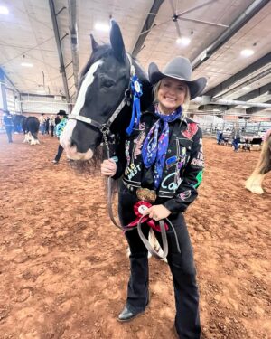 Miranda Lambert Instagram - First horse show since 2019! What a weekend. Thanks @samanthacrook1 for helping us get back in show mode! Gypsy Vanner’s forever💕🦄