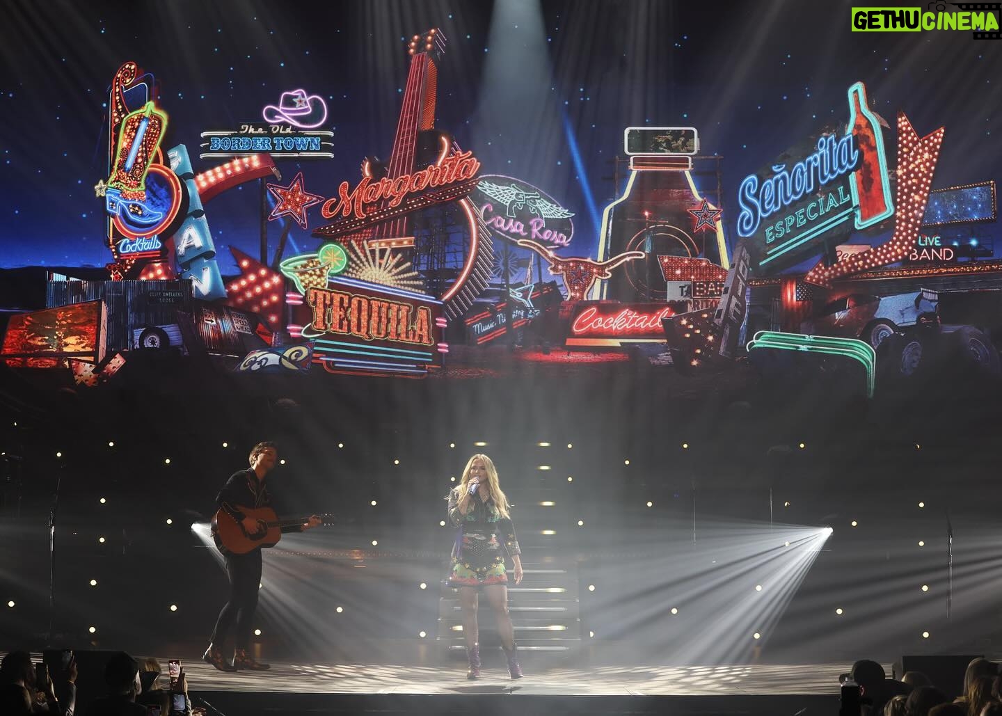 Miranda Lambert Instagram - $1 for every ticket sold at my Las Vegas Residency goes to support @muttnation. Thank y’all for partying with us in Vegas and supporting shelter pets too! 8 more shows to go... Las Vegas, Nevada