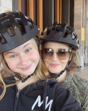 Miranda Otto Instagram - 🚴🚴‍♂️ #nowords #exceptforthesewordsrighthere