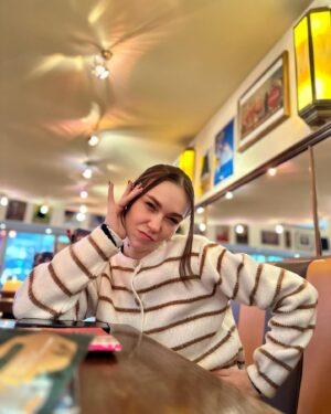 Miray Akay Instagram - Ben latte alayım en iyisi 😅