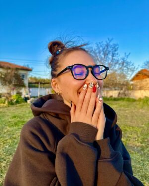 Miray Akay Instagram - Sürpriz Sonlu Bayram Dump 🥳