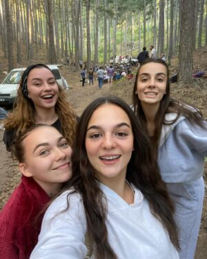 Miray Akay Instagram - ‘’KURTULUŞ LİSESİ’’ Dump vol 1
@kurtuluslisesidizi 
@gain