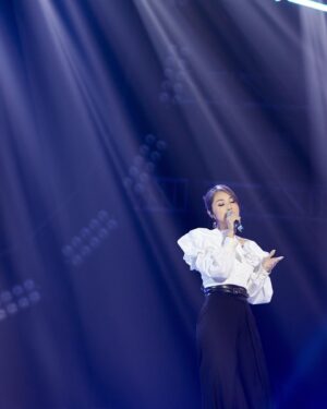 Miriam Yeung Chin-Wah Instagram - 今年第一個舞台
踏上台版的一刻
感覺又回來了🌟