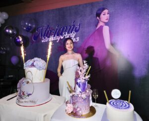 Miriam Yeung Chin-Wah Instagram - 還有事情可慶祝🍾🍾
#感謝我的爸媽💜
#感謝感恩感激 
#謝謝你們的愛
