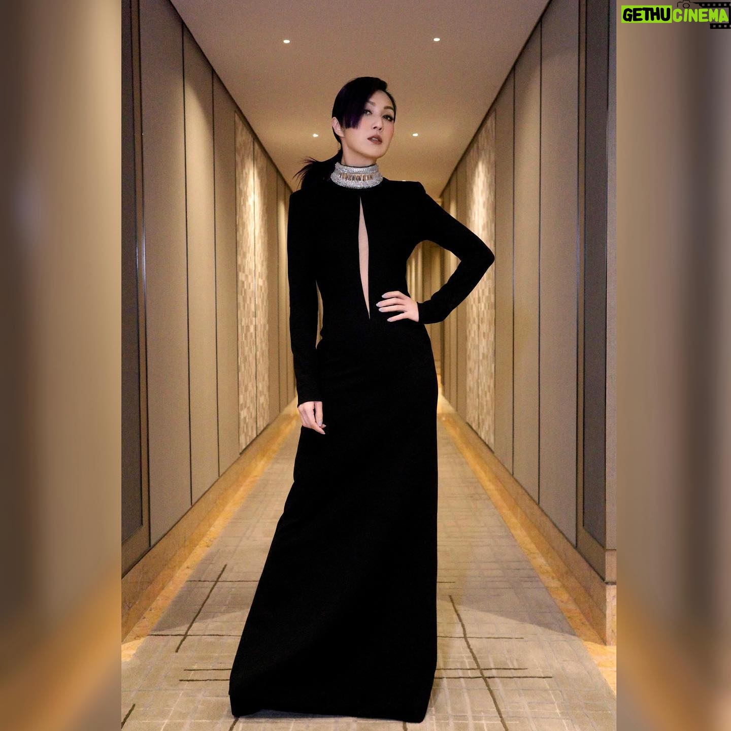 Miriam Yeung Chin-Wah Instagram - 💜 Makeup @ngusleemakeup Hair @hairby_cooney Styling @gavinso Evening Dress @joycehk #joycehk #davidkoma