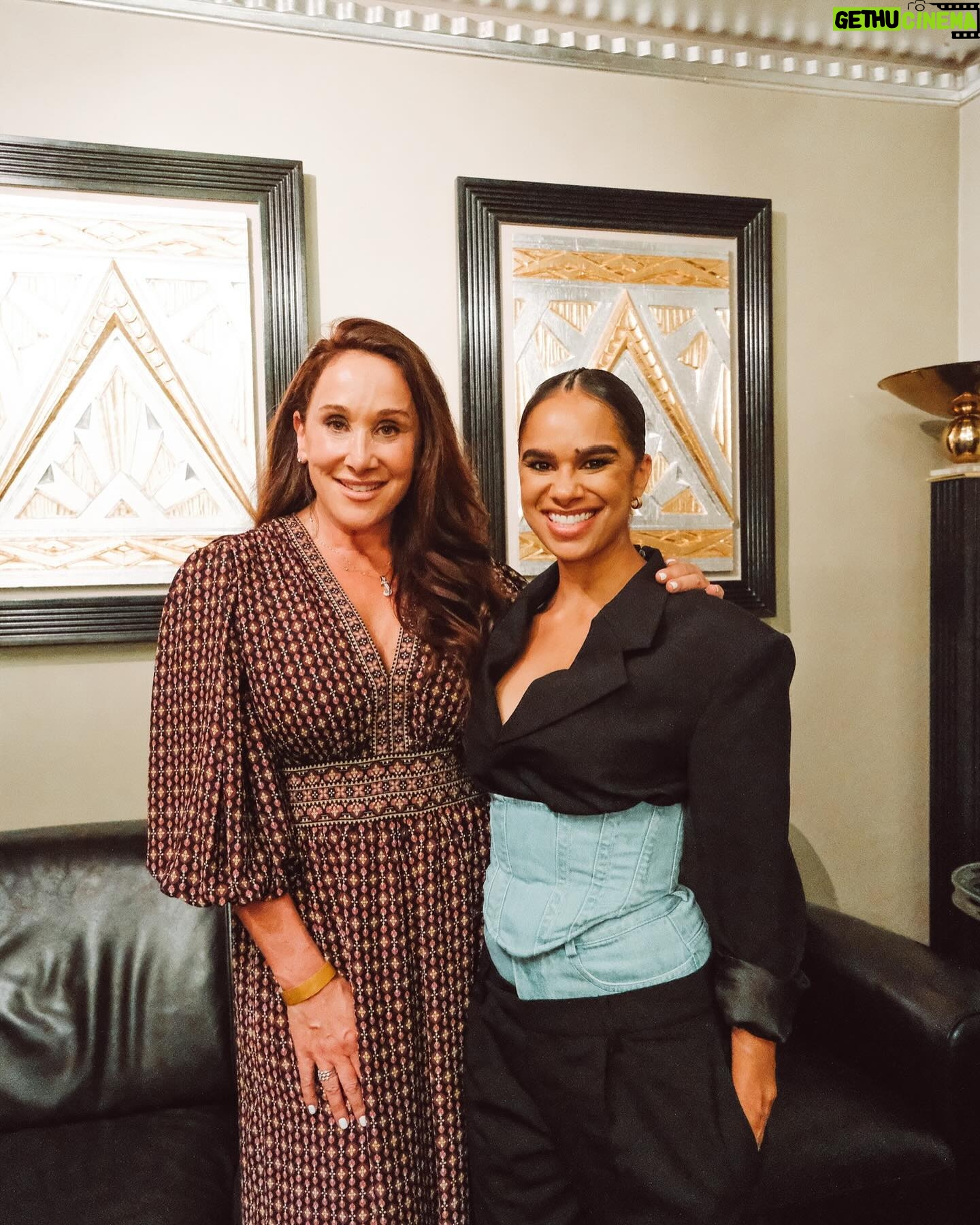 Misty Copeland Instagram - Thank you, Oakland 🙏🏽❤️ Felt the love this weekend at our west coast premiere of @oaklandflowerfilm. I can’t wait to show you the behind the scenes of all the performances. Stay tuned! Styled by @kahlihaslam Outfit: @dionlee Shoes: @giuseppezanotti Hair: @jess_jewel Makeup: @beautybybambie24 Photos: @yoookayla