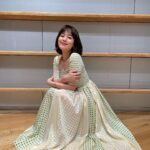 Miwako Kakei Instagram - 賭けからはじまるサヨナラの恋 試写会&記者発表でした🫧 7月20日午後6時より U-NEXTにて独占配信スタート🧊🩵🧊 @unext_original_drama #賭けからはじまるサヨナラの恋