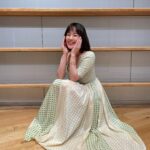 Miwako Kakei Instagram - 賭けからはじまるサヨナラの恋 試写会&記者発表でした🫧 7月20日午後6時より U-NEXTにて独占配信スタート🧊🩵🧊 @unext_original_drama #賭けからはじまるサヨナラの恋
