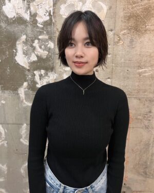 Miwako Kakei Instagram - 髪切ったにょ