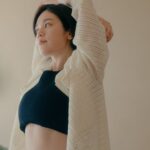 Miwako Kakei Instagram - 「C COFFEE」新CM C COFFEEのアンバサダーになりました☕️ C COFFEEは、炭が入ったチャコールコーヒーでホットでもアイスでもさっと溶けて、いい香りがして本当においしい！ 私は食事の後にゆっくり飲むことが多いよ〜☕️ 本日から公開のCMも是非チェックしてみてください☺️ @c_coffee_official #CCOFFEE #Cコーヒー #シーコーヒー #チャコールクレンズ #ダイエット