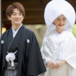 Miyū Ikeda Instagram - ． ハワイ挙式から約1ヶ月後の4月に 京都でも式を挙げてきました⛩️ 士門が京都人なのでたくさんの親族のために 実は元々京都だけでやる予定だったの！ ハワイと立て続けでバタバタだったけど、 ドレスと白無垢どちらも着れてどっちも違った良さがあって また @watabewedding さまさまでした💍🤍 ゲストの人数も考えて 挙式は上賀茂神社、披露宴は @okakuen で 素敵な場所でほぼ親族だけで最高の時間を過ごせました♡ 披露宴では色打掛も着たからそれはまた改めて写真upします🫶🏾 ハワイに続いてまたまたたくさん投稿続きますが 飽きずにお付き合いください🥹！