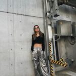 Miyū Ikeda Instagram - ． 腹筋女子が流行ってるみたい🏋🏽‍♀️ ただ舐められたくないという意味不明な理由で 17歳頃から鍛え始めました🔥🔥🖤 #emoda #mystyleemoda