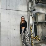 Miyū Ikeda Instagram - ． 腹筋女子が流行ってるみたい🏋🏽‍♀️ ただ舐められたくないという意味不明な理由で 17歳頃から鍛え始めました🔥🔥🖤 #emoda #mystyleemoda