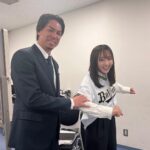 Miyu Honda Instagram - #日本シリーズ サインのサプライズ、、ありがとうございます😱 マエケンさん、8年ぶりの再会！！🏃‍♂️💨