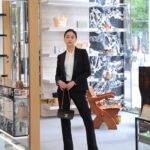 Mizuki Yamamoto Instagram - ⋆⸜☾⸝‍⋆ セリーヌ 御堂筋/ CELINE MIDOSUJI へ。 大阪初の路面店だそうです。 とても広く気持ちの良い空間でした。 所々にあるアートが素敵です。 5 月 25 日（土）オープン。 是非。 #CELINEMIDOSUJI #CELINEBYHEDISLIMANE #SUPPORTEDBYCELINE