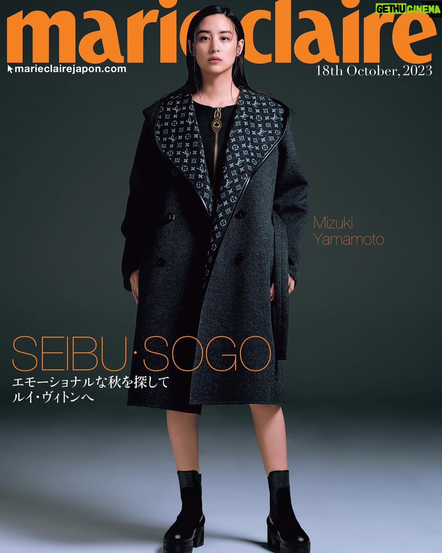 Mizuki Yamamoto Instagram - ⋆⸜☾⸝⋆ marie claire SEIBU・SOGO特別号 載ってます★是非。 @marieclairejapon photo: @kodaiphoto styling: @nagasawamika hair: @yu__nagatomo make-up:@asamitaguchimua realization: @asaka_editor costume: @louisvuitton