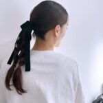 Mizuki Yamamoto Instagram - ⋆⸜☾⸝‍⋆ この間、偶然ヘアメイクYumbouちゃんとお揃いのリボン。 帰りに髪型もお揃いにしてくれた★ 自分でもやってみよう(˙꒳​˙ ) ネジネジ。