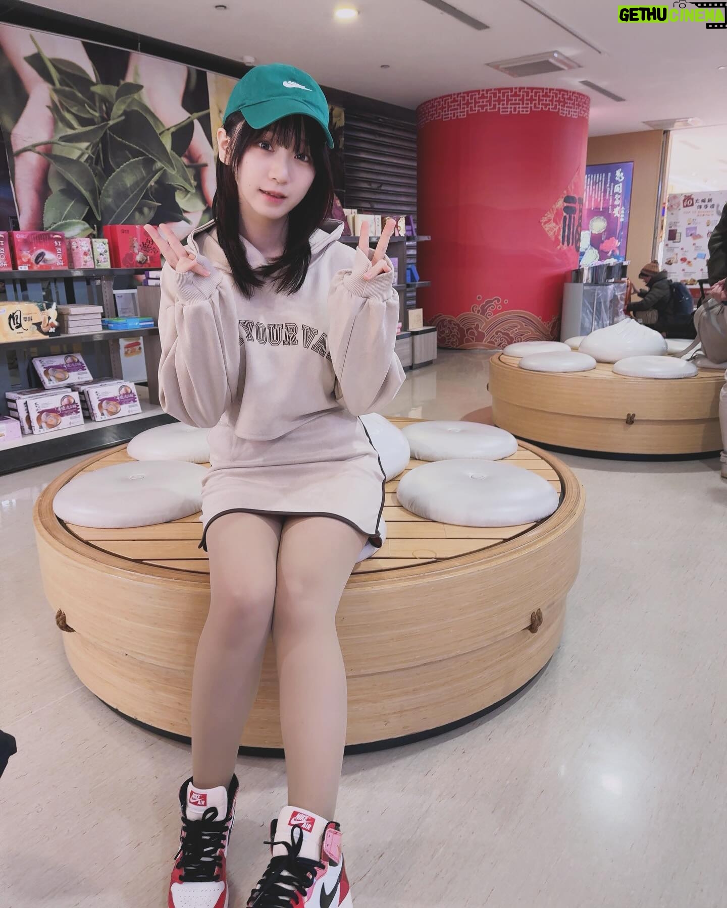 Moe Iori - 43K Likes - 日本に戻ってきました!
台湾FFにお越しいただいた皆様、2日間ありがとうございました✨
会場にたくさん会いに来てくれて嬉しかったです☺️
あと街中でもたくさん声をかけてくれて、声だけで気づいてくれた人もいて嬉しかったです🙌✨
台湾のみんなに会えると本当に暖かい気持ちになるよ!🔥
また夏にお会いしましょう✈️
#fancyfrontier