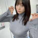 Moe Iori Instagram - あっかたくなってきたから長袖ニットもそろそろ着れなくなってきた🙂‍↔️🙂‍↔️ #きゅるん