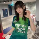 Moe Iori Instagram - 2日間にわたる #配信者ハイパーゲーム大会 ご覧頂きありがとうございました！🙌✨ 加藤純一さん、去年に引き続きこんな素晴らしいイベントを主催してくれて、お呼び頂いて本当に感謝してます🙏 ドラフトしてくれたジャスパーさん、とてもみんながあったかい🟩緑チームは最高でした！ 2位嬉しいーーー！！😢 そして応援してくれたみんな、Kアリーナ横浜を埋め尽くす声援がまだ耳に残ってます！ 配信者としてあの場に立てたことに感謝！☺️🌸 #配信者ハイパーゲーム大会