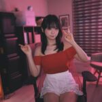 Moe Iori Instagram - 昨日の配信画面！ 今ウルフヘアとレイヤーヘアの間くらいなんだけど、長いところだけ結ぶとなんちゃってショートヘア出来るんだ！🥳 #グラビア #ストリーマー