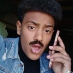 Mohamed Ramadan Instagram - جوة كل شارع في مصر هتلاقي شبهي و الحب بيعمل اكتر من كدة ☝🏽😎❤️ الحمد لله