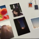 Moka Kamishiraishi Instagram - 初の写真展「かぜとわたしはうつろう」が いよいよ明日から開催されます！ あたらしいことがはじまるわくわくに満ちています。 グッズたちをチラ見せ…ぜんぶ素敵に仕上がりました🐈 訪れるだけでもらえる嬉しい特典もあります。 どんな端末でも写真を見ることができる今だからこそ、肉眼で写真をみることの尊さをぜひ体験して感じていただきたいです！ 訪れてくださるみなさんにとって、素敵な時間になりますように。お待ちしております🦦 #かぜとわたしはうつろう 「かぜとわたしはうつろう」 2024.01.09 (tue) - 01.14 (sun) encounter gallery 東京都文京区小石川 5-29-5 細木ビル 2F 11:00-19:00最終日 17:00まで （会期中無休）