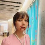 Moka Kamishiraishi Instagram – 「リア王」 
松本にて、本日大千穐楽を迎えました
全40公演、全員で完走！
劇場に来てくださるみなさまと一期一会な日々で、エネルギーをいただきながら演じることができました。
精進して、またお目にかかれますように。
コーディリア、ありがとう🌹
平田の敦子さまに激写された写真🩰