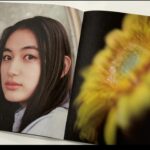 Moka Kamishiraishi Instagram - 初の写真展「かぜとわたしはうつろう」が いよいよ明日から開催されます！ あたらしいことがはじまるわくわくに満ちています。 グッズたちをチラ見せ…ぜんぶ素敵に仕上がりました🐈 訪れるだけでもらえる嬉しい特典もあります。 どんな端末でも写真を見ることができる今だからこそ、肉眼で写真をみることの尊さをぜひ体験して感じていただきたいです！ 訪れてくださるみなさんにとって、素敵な時間になりますように。お待ちしております🦦 #かぜとわたしはうつろう 「かぜとわたしはうつろう」 2024.01.09 (tue) - 01.14 (sun) encounter gallery 東京都文京区小石川 5-29-5 細木ビル 2F 11:00-19:00最終日 17:00まで （会期中無休）