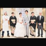 Moka Kamishiraishi Instagram - 『義母と娘のブルース 』 ついに昨夜、FINAL を迎えました。 最後まで見届けてくださったみなさま、本当にありがとうございます！ みゆきちゃんと歩んだ5年半という時間。 一緒に笑ったり泣いたり、わたしの身体にはみゆきちゃんと同じ時間がながれていました。 ぎぼむすという作品のなかにいるとき、ずっと愛のなかにいたなあと、亜希子さんたちを浮かべながら思います。 長きに渡ってぎぼむすを愛していただきありがとうございました！ 大きな被害に遭われているみなさまに、心よりお見舞い申し上げます。どうかお一人お一人が、ご自分をいたわって過ごすことができますように。