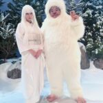 Moka Kamishiraishi Instagram - NHK「LIFE!冬1」ありがとうございました☃️ 5本ものコントに出演させていただきました！ 5本とも笑いを堪えるのに必死で丹田に力を入れまくりました。 中でも強烈だった雪女ショット🌬️ ドラムさんと写真を撮っていただきました！ #life人生に捧げるコント