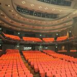 Moka Kamishiraishi Instagram – 「リア王」東京千穐楽でした。
25公演、全員で駆け抜けることができました。
どこまでも奥深く美しいシェイクスピアの言葉の森で迷ったり見つけたり。本当に楽しい日々でした。
これから新潟、愛知、大阪、福岡、長野にお邪魔します。
お越しくださったみなさまありがとうございました!東京芸術劇場プレイハウス、だいすきだ!♡