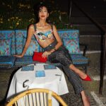 Molly Chiang Instagram - Spent a wonderful 24 hours in Capri with @mytheresa.com x @dolcegabbana 🍋❤️✨ Thank you for the invitation! Everything was just too perfect! ❤️🍋 - Ok封面照是一個義大利優雅女郎準備與愛人共進晚餐情境（？） 誰要跟我晚餐😂🧏🏻‍♀️ OMG 不可能 @mytheresa.com x @dolcegabbana 的晚宴就辦在Capri 的da paolino餐廳！！！😳😱 這家就是Capri最紅最難訂的檸檬樹餐廳😍 兩年前自己來旅遊只訂到午茶 沒想到這次來活動因為品牌吃到晚餐了😝 這裡晚上氣氛真的也是滿點 來南義不能沒有檸檬🍋😆 這次真的是快閃Capri 我只來一天待了24個小時 現在已經離開去下一個城市了 接下來的重頭戲出差 明天12：00公佈！！！ 有人能猜到下一趟任務跟什麼品牌跟去哪裡嗎？ 提示：一個我從來沒去過的城市、跟我最愛的品牌😏
