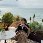 Molly Chiang Instagram - The #LVCRUISE25 journey in Barcelona has come to an end.And I’d like to thank LV for the invitation that allowed me to partake in this wonderful trip once again.🩷✨ #LVCRUISE25 @louisvuitton - 巴塞隆納 #LVCRUISE25 之旅告一段落 有幸地再度看到了一場絕美大秀 吃到了很多巴塞隆納美食（這也是重點） 也成功抓住空檔當了稱職的觀光客 感謝 @louisvuitton 的邀請🫶🏾 讓我能夠有機會再次參與這趟美好的旅程🩷 準備前往下一個城市了 也是即將第一次拜訪 你們猜猜是哪裡？😻