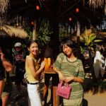 Molly Chiang Instagram - You must visit the ”La brisa“ Sunday market. It‘s the only market that takes place on Sundays. I truly love the atmosphere here! Highly recommended for everyone to come and experience it. 🩷💚🌿🫶🏾 - 此篇峇里島行程請收藏🥥 來峇里島怎麼可以不逛市集！！！ 如果你們來峇里島剛好碰上「星期日」 一定要來逛這個《La brisa》週日市集😍 只有星期日才有的市集 昨天雖然還住在Amankila 但為了想去這個市集 我們直接從Amankila坐兩個小時的車殺去🤣（多想逛？） 但到了之後覺得很值得耶 我們好喜歡這裡的氛圍 而且拍起來真的好可愛🥹💚 非常有質感又有氛圍感的週日市集 還有很多不錯的自創品牌在這裡賣 在這裡買到好喜歡的手鍊😍 你們也喜歡逛市集嗎？ 我真的超愛☺️ 接下來還會分享很多峇里島行程😛 敬請期待😘